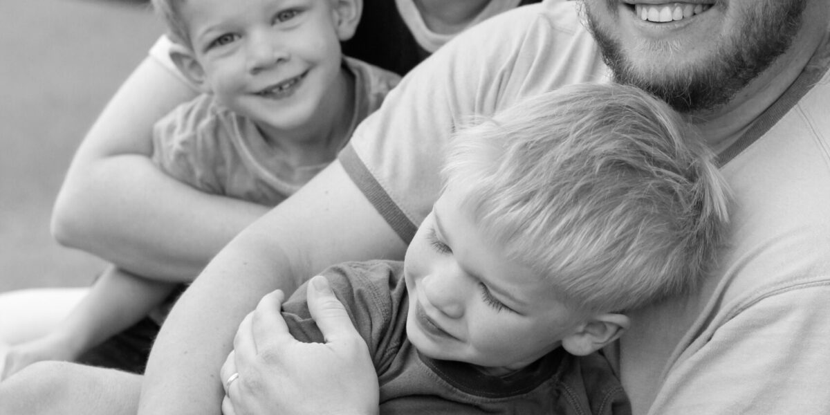 Shawn Snider and Sarah Snider with their two sons
