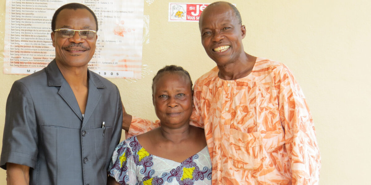 Bonaventure Akowanou (left)