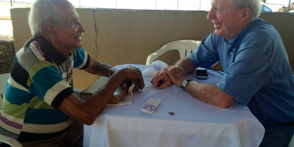 Bob Gerber (at right) and José Fernandes de Brito