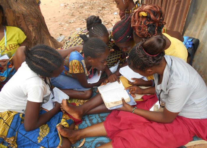 mbuji-mayi-young-women-Bible-study-2017
