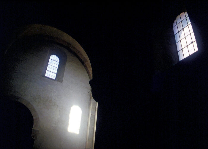 sun-shines-through-window-1559981